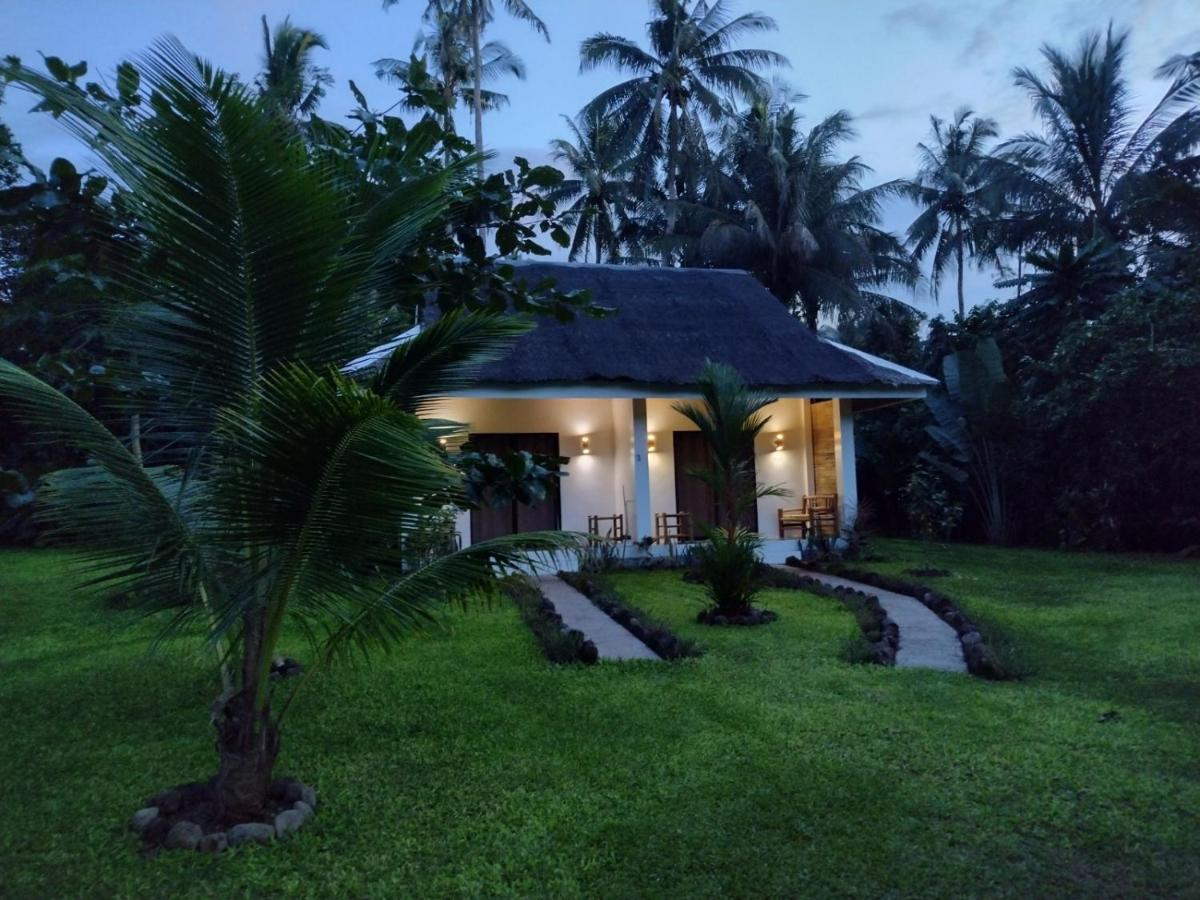 Happy Coconut Camiguin 호텔 맘바자오 외부 사진